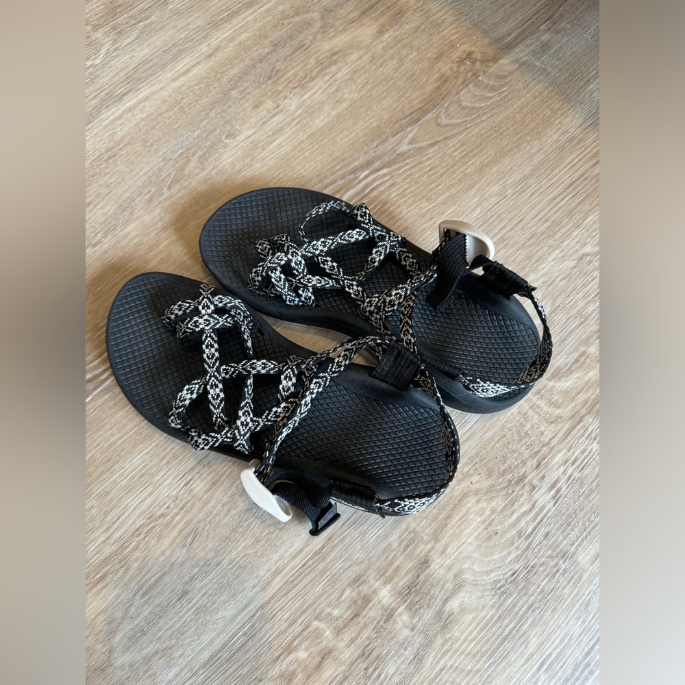 Used Black and Ivory Women’s Chaco Sandal size 7